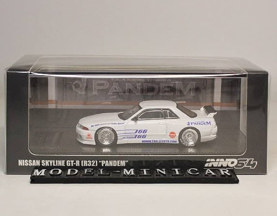 おっちー　INNO64 イノモデル パンデム GT-R INNO 1/64 Nissan スカイライン GT-R (R33) Pandem/Rocket Bunny